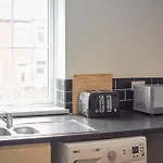 Six Lägenhet